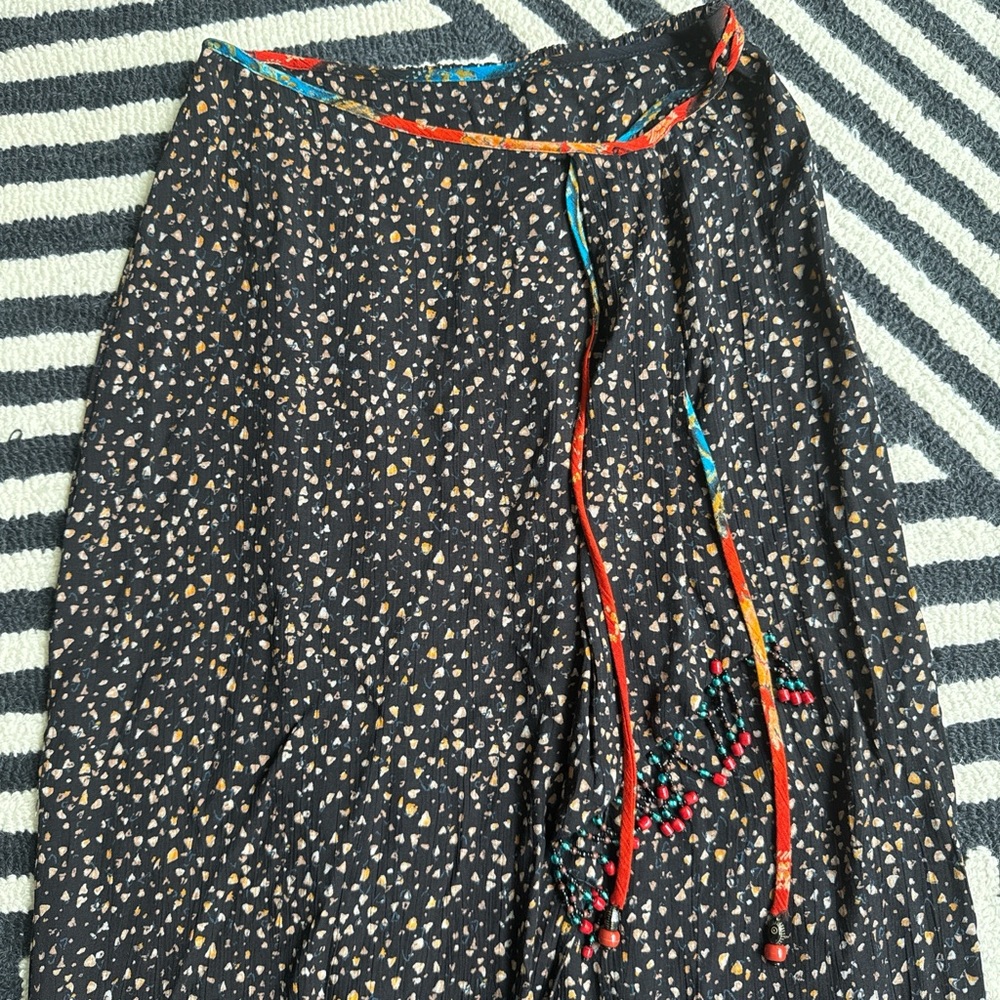 Stylish Black Patterned Skirt with Colorful Accents